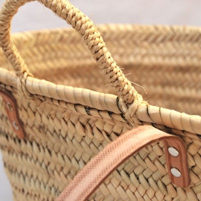 bolso_paja_cinta_cuero_detalle